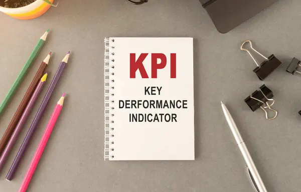 Notebook Com Toolls Notas Sobre Kpi Conceito — Fotografia de Stock