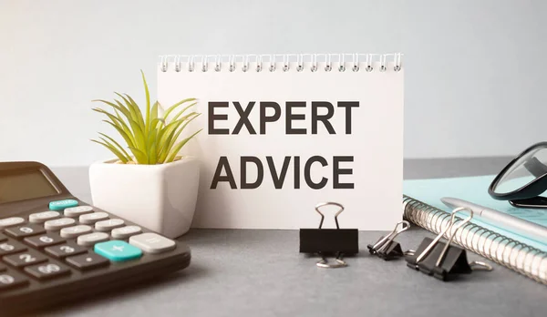 Expert Advice Meddelande Kort Skrivbord — Stockfoto