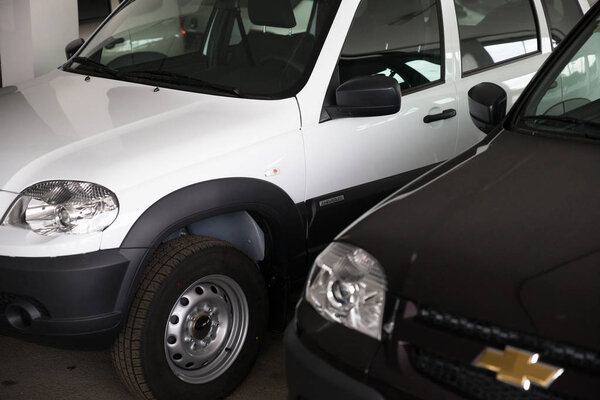  Автомобиль Chevrolet Niva
