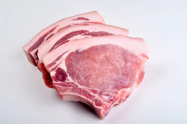 Bife Porco Cru Fatiado Isolado Sobre Fundo Branco Vista Superior — Fotografia de Stock