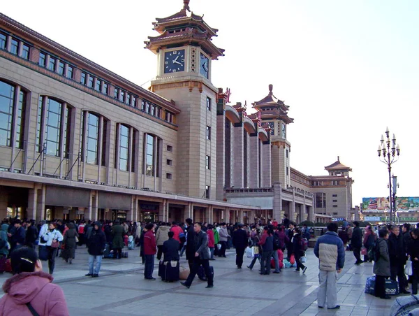Beijing China Januari 2005 Mensen Het Beijing Railway Station Beijing — Stockfoto