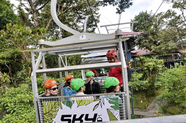 Arenal Costa Rica 2018 Március Sky Tram Tourists Board Arenal — Stock Fotó