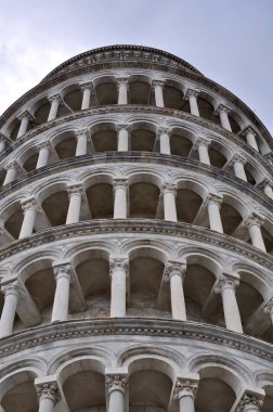 Eğik Pisa Kulesi, İtalya