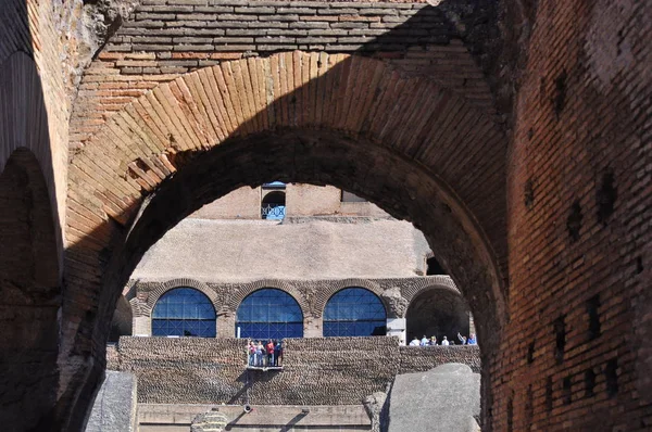 Roma Settembre 2015 Turisti All Interno Del Colosseo Roma — Foto Stock