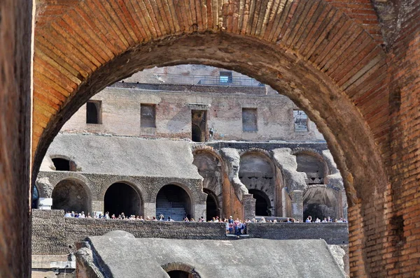 Roma Settembre 2015 Turisti All Interno Del Colosseo Roma — Foto Stock