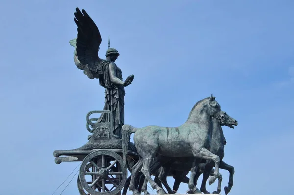 Estátua Bronze Vitória Alada Monumento Vittoriano Emanuele — Fotografia de Stock