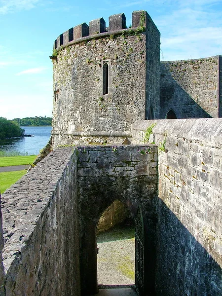 Cong Irlanda Junio 2012 Castillo Medieval Ashford Castillo Medieval Orillas — Foto de Stock