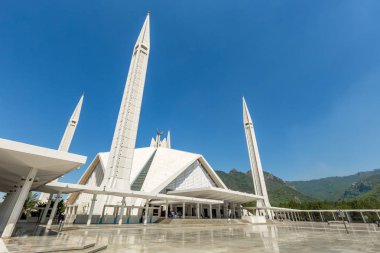 Şah Faysal Camii dünyanın en büyük camilerinden biridir. İslamabad, Pakistan.