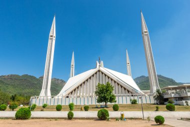 Şah Faysal Camii dünyanın en büyük camilerinden biridir. İslamabad, Pakistan.