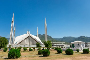 Şah Faysal Camii dünyanın en büyük camilerinden biridir. İslamabad, Pakistan.