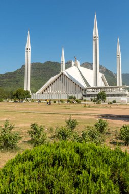 Şah Faysal Camii dünyanın en büyük camilerinden biridir. İslamabad, Pakistan.