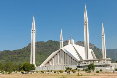Şah Faysal Camii dünyanın en büyük camilerinden biridir. İslamabad, Pakistan.
