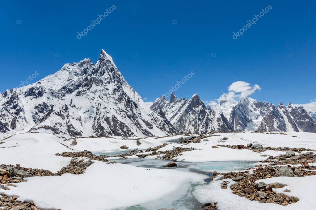 Pico de montaña K2, segunda montaña más alta del mundo, K2 trek, Pakistán,  Asia 2023