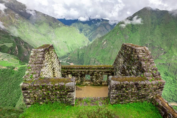 Machu Picchu, Peru 'nun tarihi mabedi. Dünyanın Yeni Yedi Harikası 'ndan biri. Cuzco.
