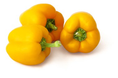 Üç biber beyaz zemin üzerine sarı