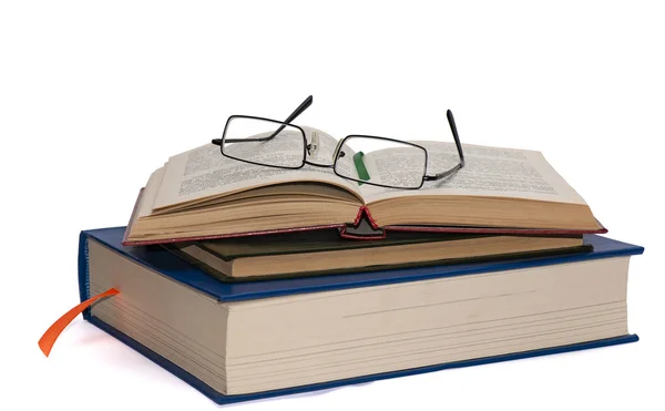 Óculos Leitura Estão Uma Pilha Livros Livros Forma Expandida Com — Fotografia de Stock