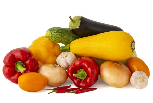 Bolgár és chili paprika sárga paradicsom hagyma fokhagyma és tojás — Stock Fotó