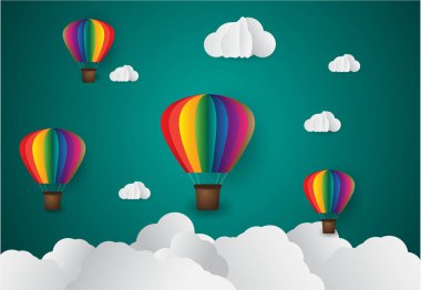 Sıcak hava balonu gökyüzünde