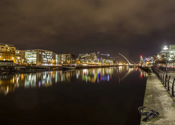 Dublin Írország 2019 Január Hosszú Expozíció Rakpartokat Dublin Samuel Beckett — Stock Fotó