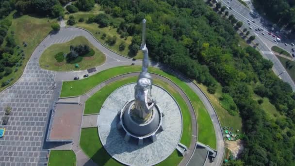 Kiev City - stolicy Ukrainy. Drone lotnicze lot materiał: Matki ojczyzny — Wideo stockowe