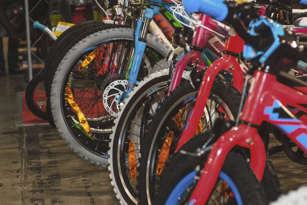 Bild von Fahrrädern im Geschäft. — Stockfoto