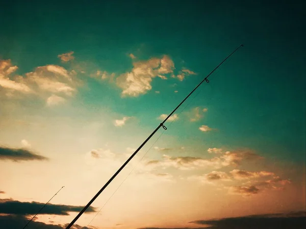 Рыболовный Прут Облаками — стоковое фото
