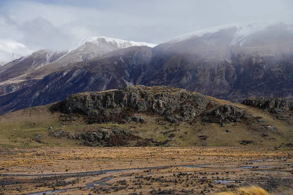 Edoras Mountain Elokuvan Sijainti Taru Sormusten Herrasta Sunnuntai Uudessa Seelannissa kuvapankkikuva