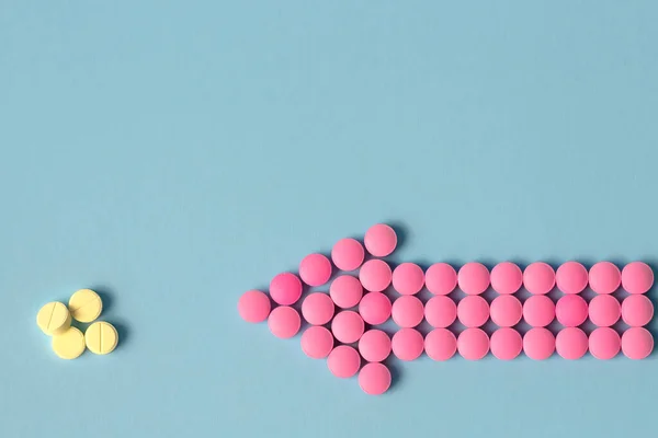 Pink Yellow Pills Pointer Blue Background — Stock Photo, Image