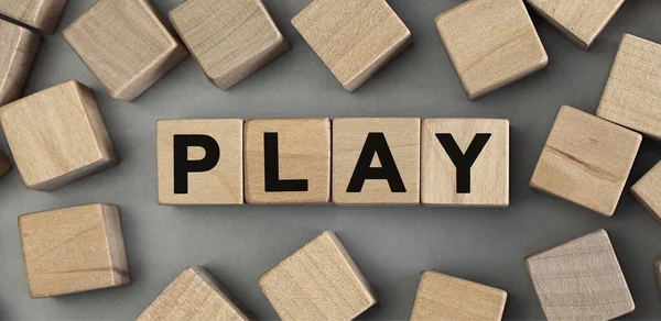 Kelime oyunu ahşap yapı taşlarından yapılır. Üst görünüm, konsept