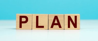 Kelime Planı küp tahta bloktan yapıldı