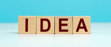 Kelime IDEA küp tahta bloktan yapılır, konsept