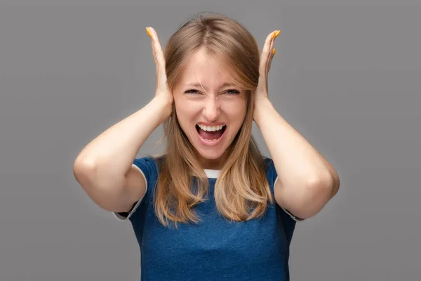 Screaming Hate Rage Angry Blonde Girl Shut Ears Hands Screaming — Stock Photo, Image