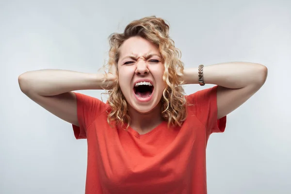 Image Stressed Blonde Girl Curly Hair Casual Shirt Grabbing Her — Stock Photo, Image