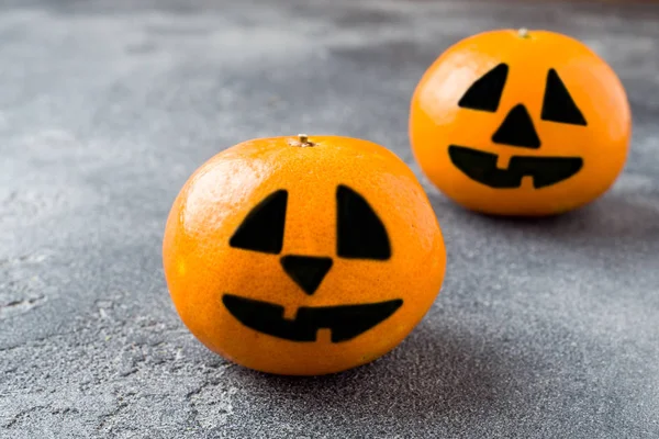 Vicces Arcot Rajzolt Mandarin Narancs Halloween — Stock Fotó