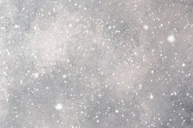 doku ve gri beton duvar arka plan çimento. Eski grunge koyu ahşap arka plan, düşen kar taneleri ile dokulu