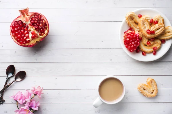 San Valentín Concepto Desayuno Taza Del Café Las Galletas Los — Foto de Stock