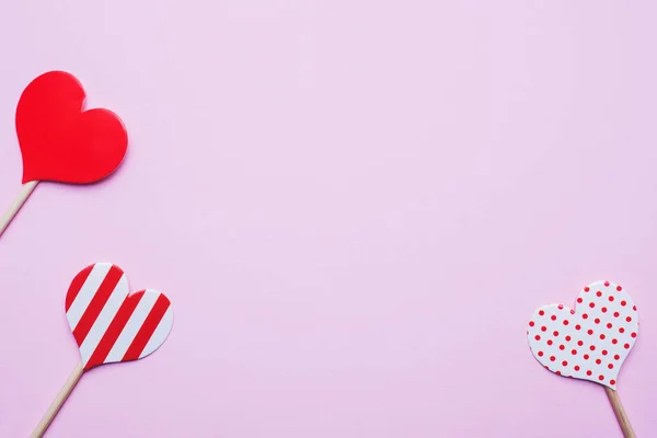 Ημέρα Του Αγίου Βαλεντίνου Έννοια Κόκκινες Καρδιές Ροζ Φόντο Χώρο — Φωτογραφία Αρχείου
