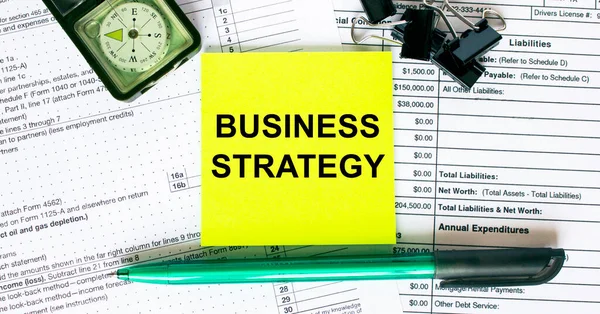 Tekst Business Strategie Briefpapier Met Pen Kompas Paperclips Ondernemings Financieel — Stockfoto