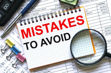 Hesap makinesi, klipler ve finansal rapordaki kalemle not defterinden kaçınılacak metin Hataları