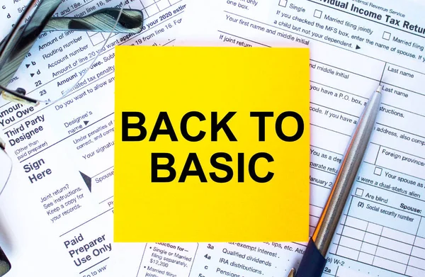 Financial Concept Text Back Basic Note Paper Irs 1040 Form — Stock Photo, Image