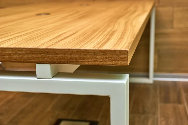 Mesa Madera Roble Macizo Patas Metálicas — Foto de Stock