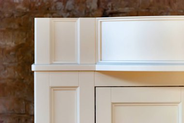 Banyo vanity kabine eski tuğla karşı iki lavabolar için arka plan duvar. Yakın çekim