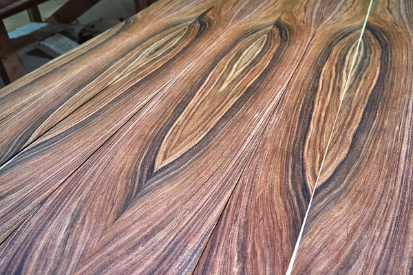 Folheado Santos Rosewood Textura Madeira Produção Carpintaria Carpintaria Close Fabricação — Fotografia de Stock