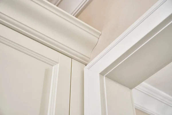 Detail Classic White Wardrobe Seating Shelves Contemporary Bright Hallway Classic — Stock Photo, Image