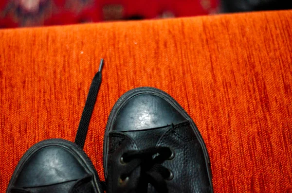 旧黑皮风格的鞋子 复古风格 — 图库照片