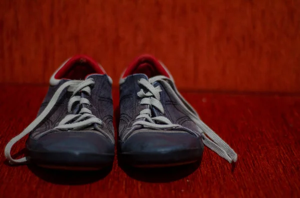 Eski Gri Spor Ayakkabıları, Moda, GYM