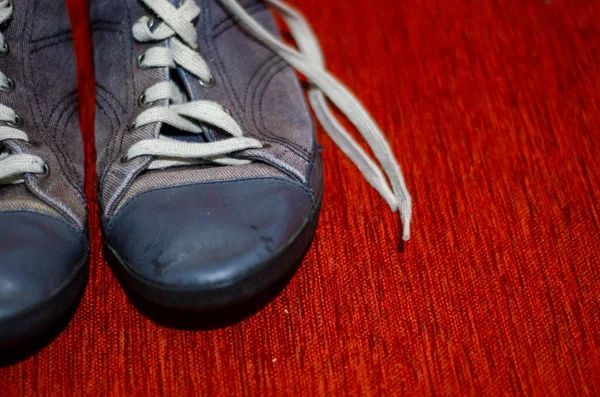 Eski Gri Spor Ayakkabıları, Moda, GYM