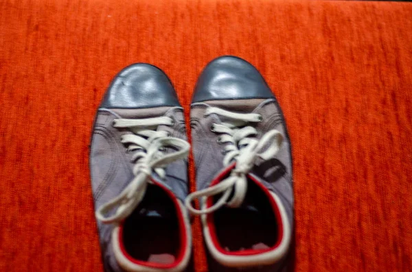 Старая Серая Спортивная Обувь Мода Тренажерный Зал — стоковое фото