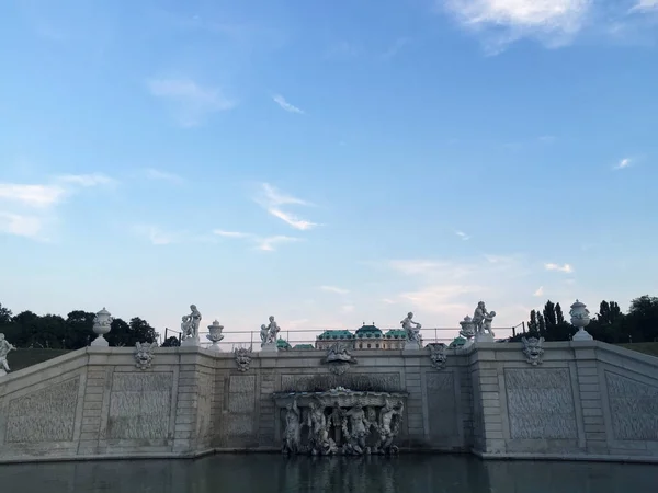 Fontein Het Paleis Park Belvedere Gardens Wenen Oostenrijk — Stockfoto