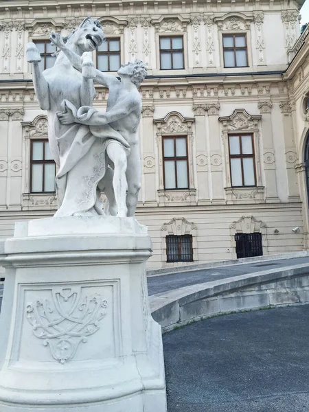 Historická Budova Barokní Paláce Horní Belvedere Při Západu Slunce Vídni — Stock fotografie